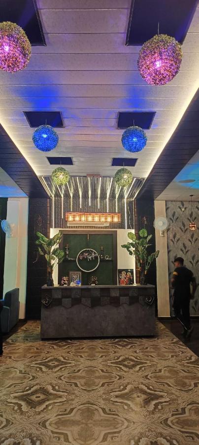 מטורה Hotel O Pop Angoori Farm House מראה חיצוני תמונה